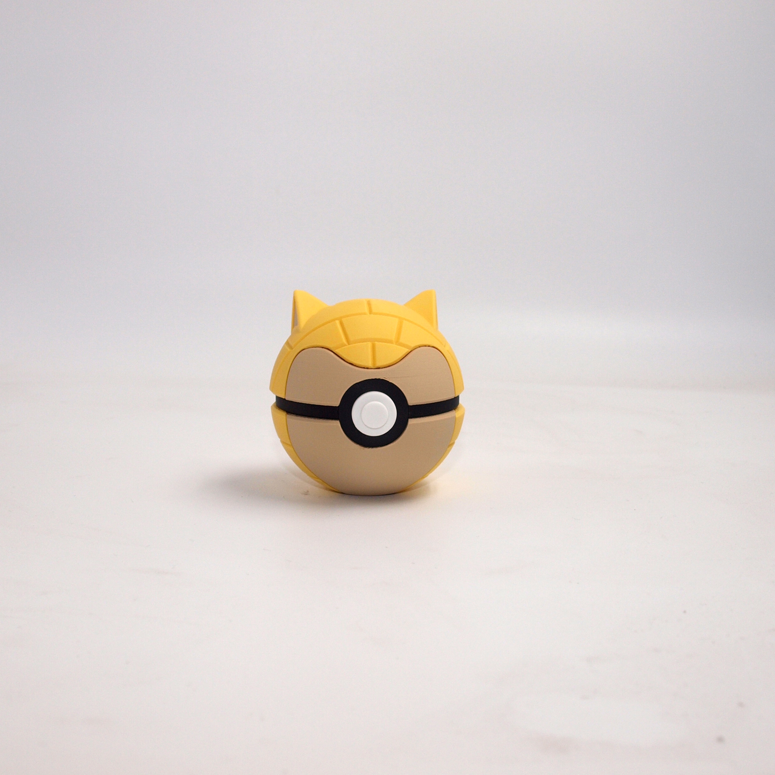 SandShrew - 3D Printed Pokeball